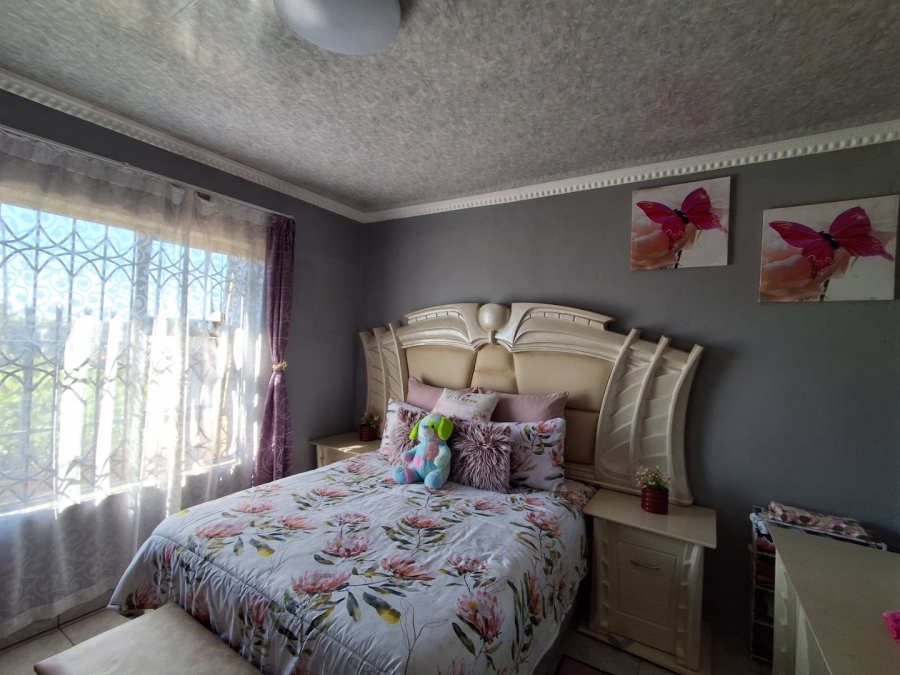 3 Bedroom Property for Sale in Ikageng North West